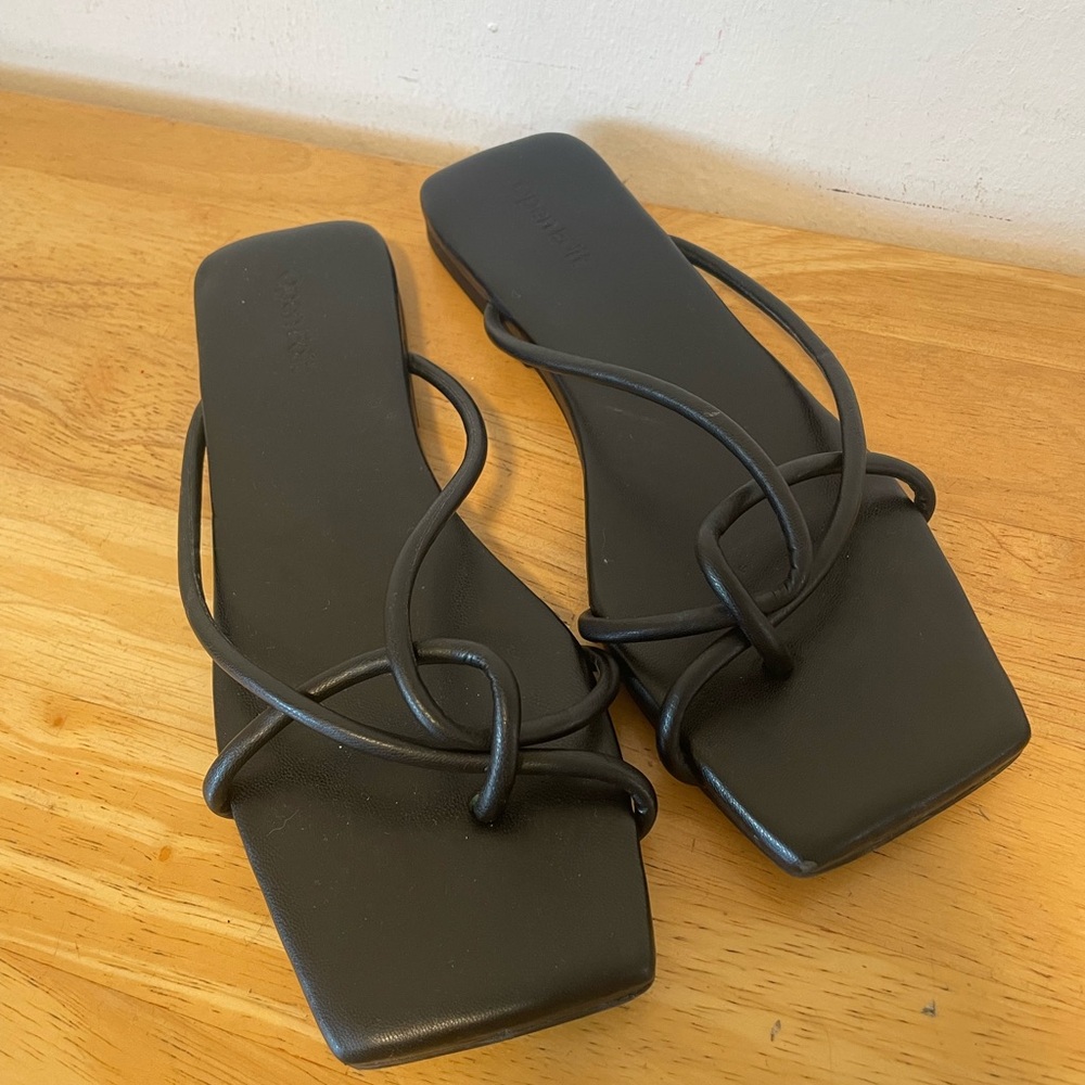 Open Edit Women's Black Strappy Sandals